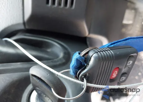 2012 Ford F-150 Xlt из США, поврежденный, VIN 1FTFW1EF9CKE18738